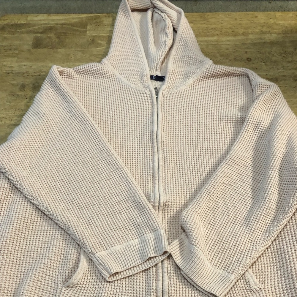 Women’s plus size hooded zip up Sweater